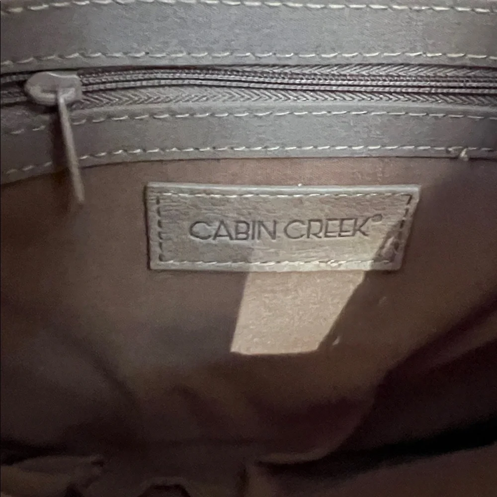 Cabin Creek Leather Handbag 👜 - Picture 6 of 7